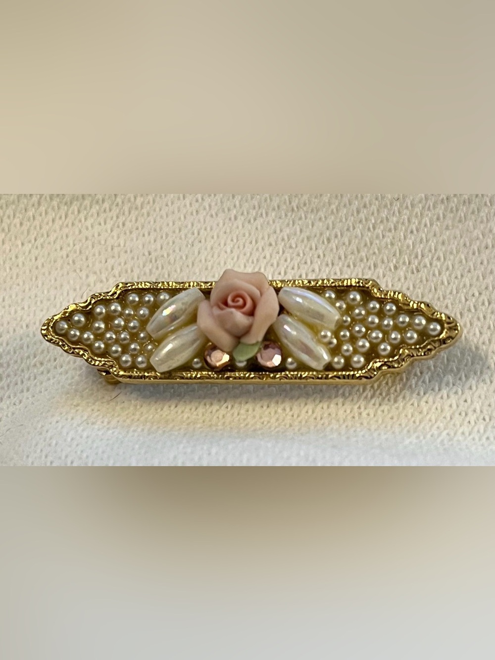Vintage 1928 Jewelry Co Porcelain Rose Bar Pin Brooch Faux Pearl Gold Tone
